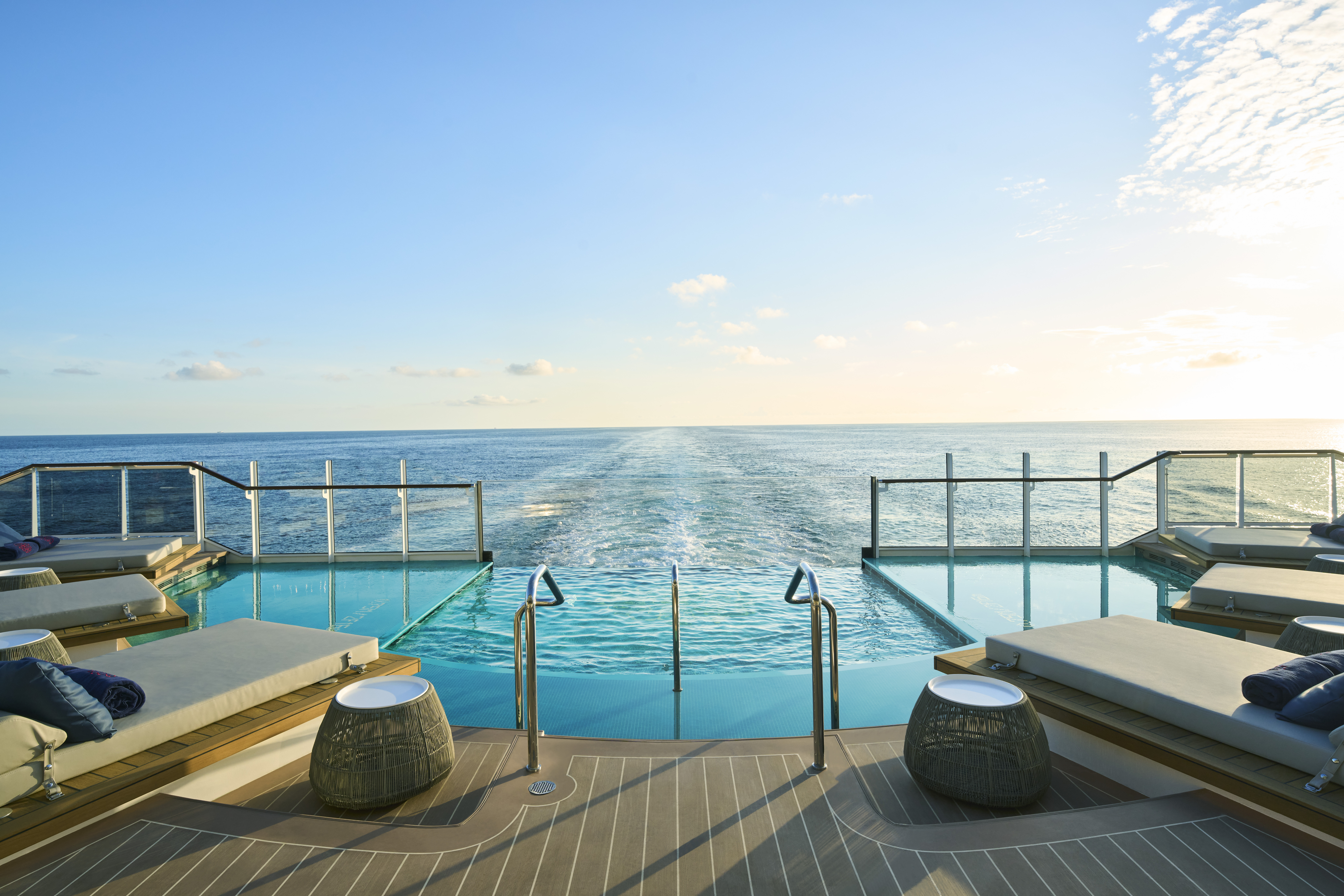 EXPLORA I_ASTERN POOL_06.jpg