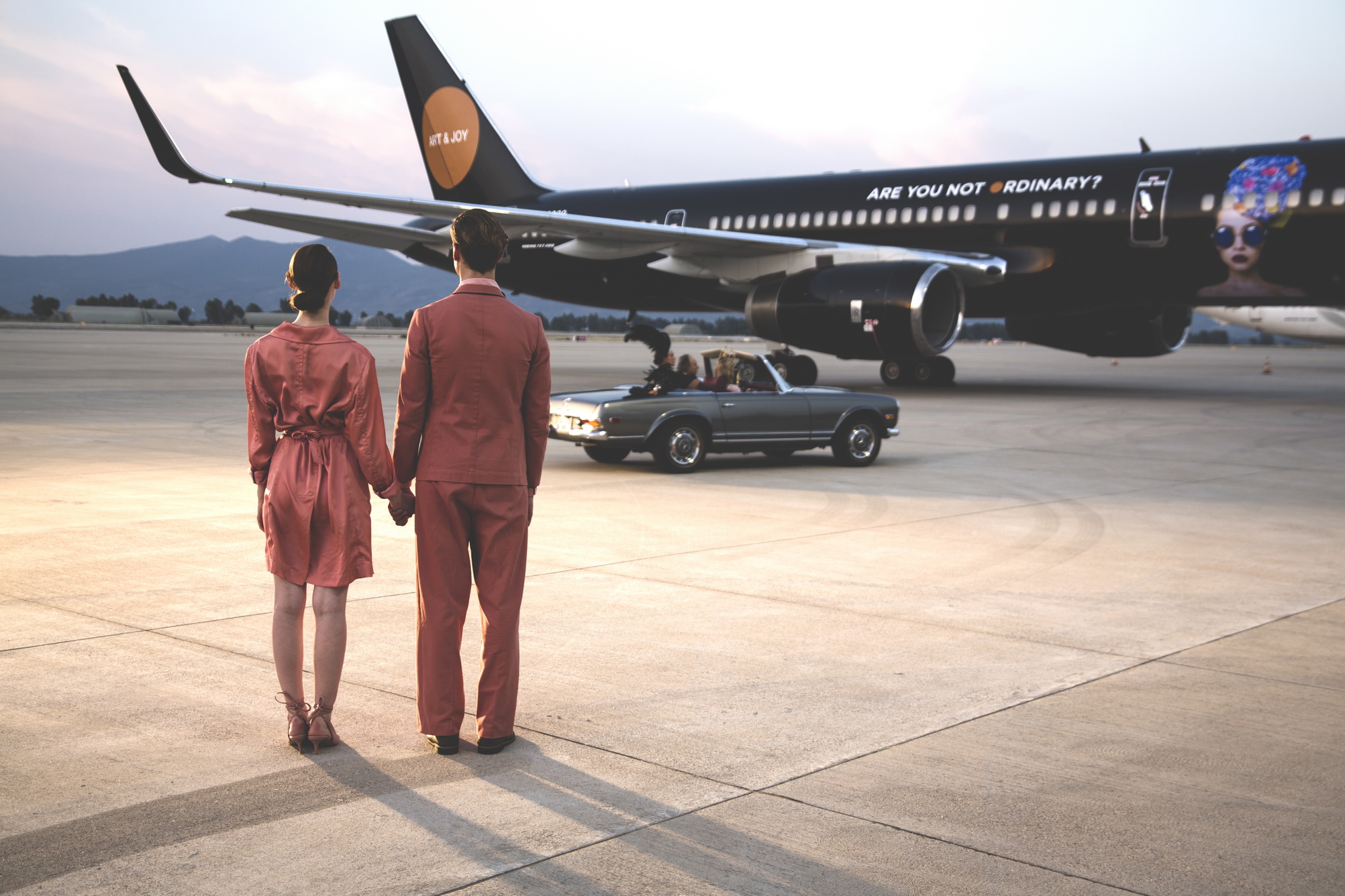 Lujo-Black-Jet.jpg Lujo-Black-Jet.jpg