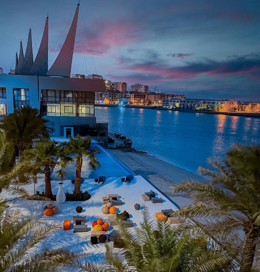 Dragon.jpg Dragon.jpg