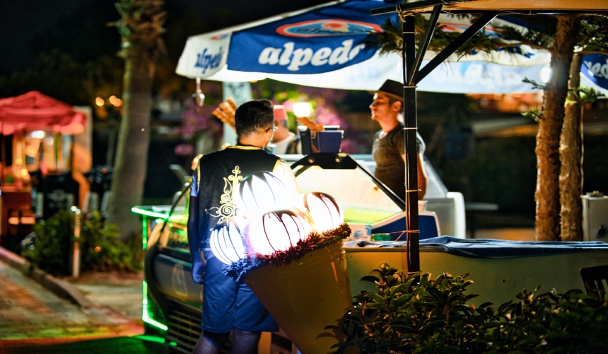 photo-1630620516089-9e418b9e2ceb.jpg photo-1630620516089-9e418b9e2ceb.jpg