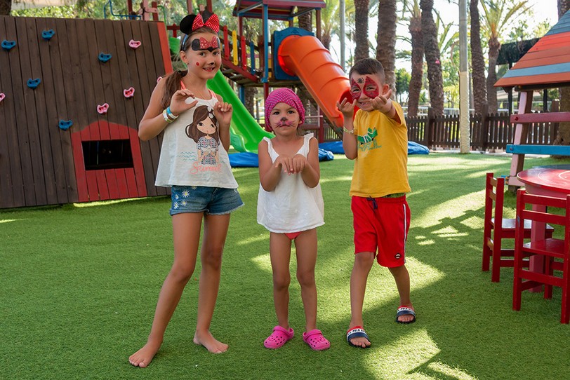 Seven Seas Hotel Blue 1000x667.jpg